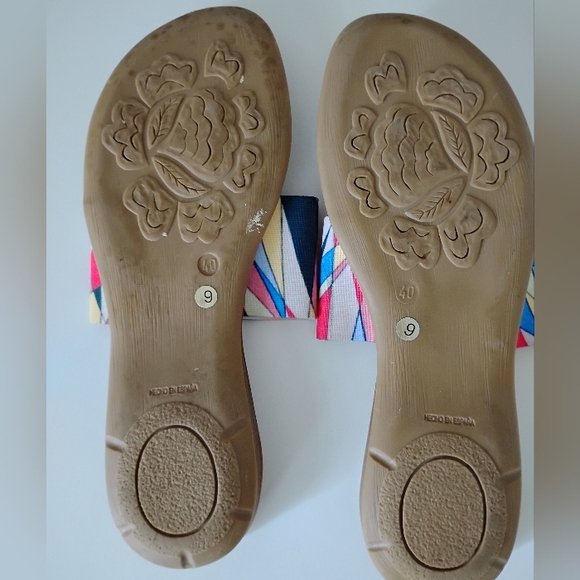 Andre Assous Colorful Geometric Print Sandals Featherweights Comfy Flat Size 9 - Picture 4 of 9